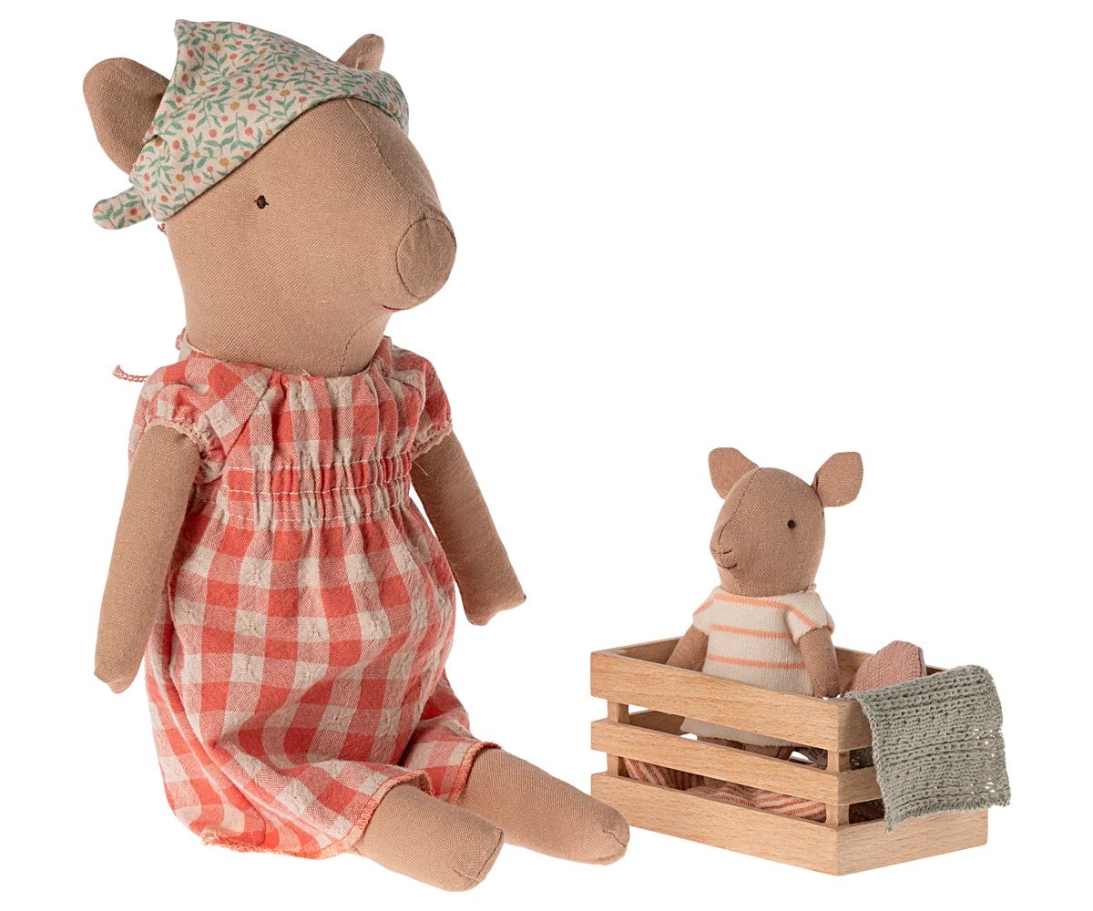 Pig - Girl in Gingham Dress - Maileg, photo 2 of 3