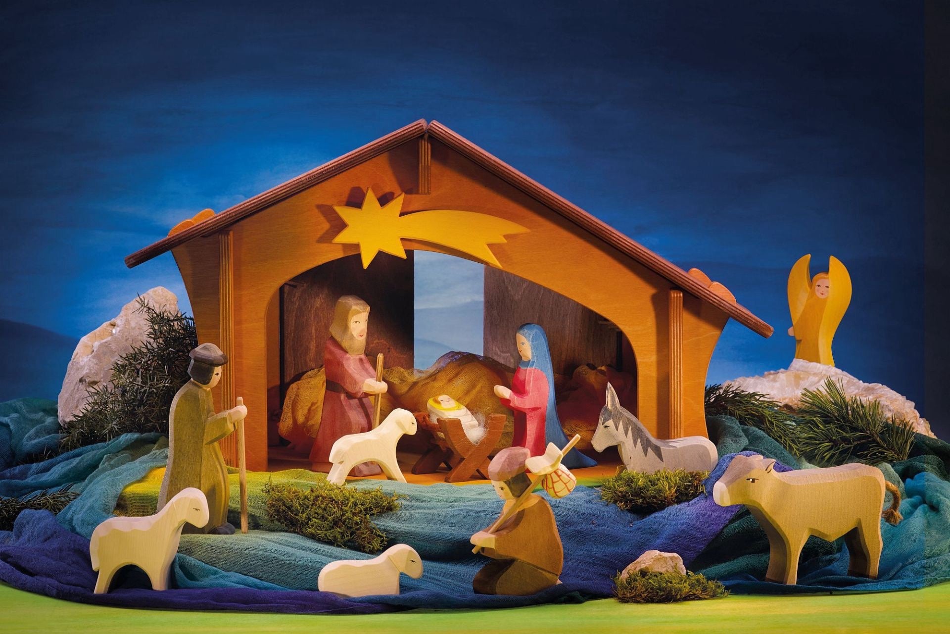 Crib with Child II - for Nativity - Ostheimer 42115, photo 3 of 4