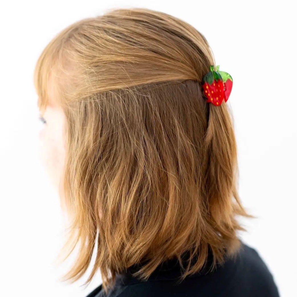 Mini Strawberry Claw Clip - Jenny Lemons, photo 3 of 5