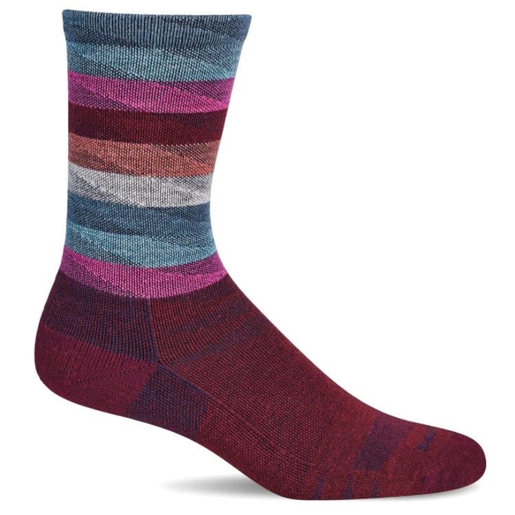 Peaks - Wool Blend Moderate Graduated Compression Socks in Cranberry - Size M/L EU: 39-43 - Sockwell, photo 1 of 2