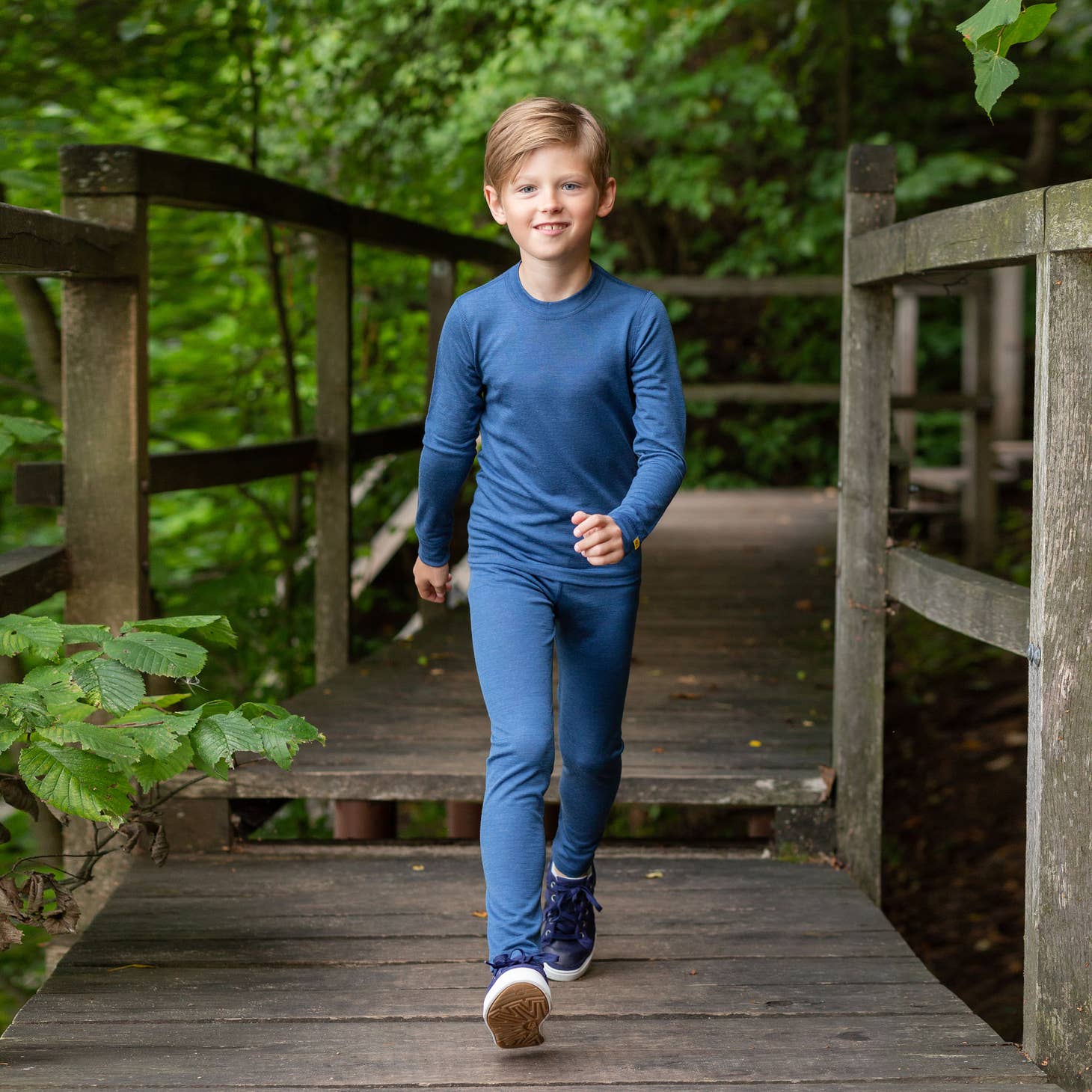 Denim Color Merino Wool 160 Long Sleeve Base Layer Crew - Menique, photo 2 of 8