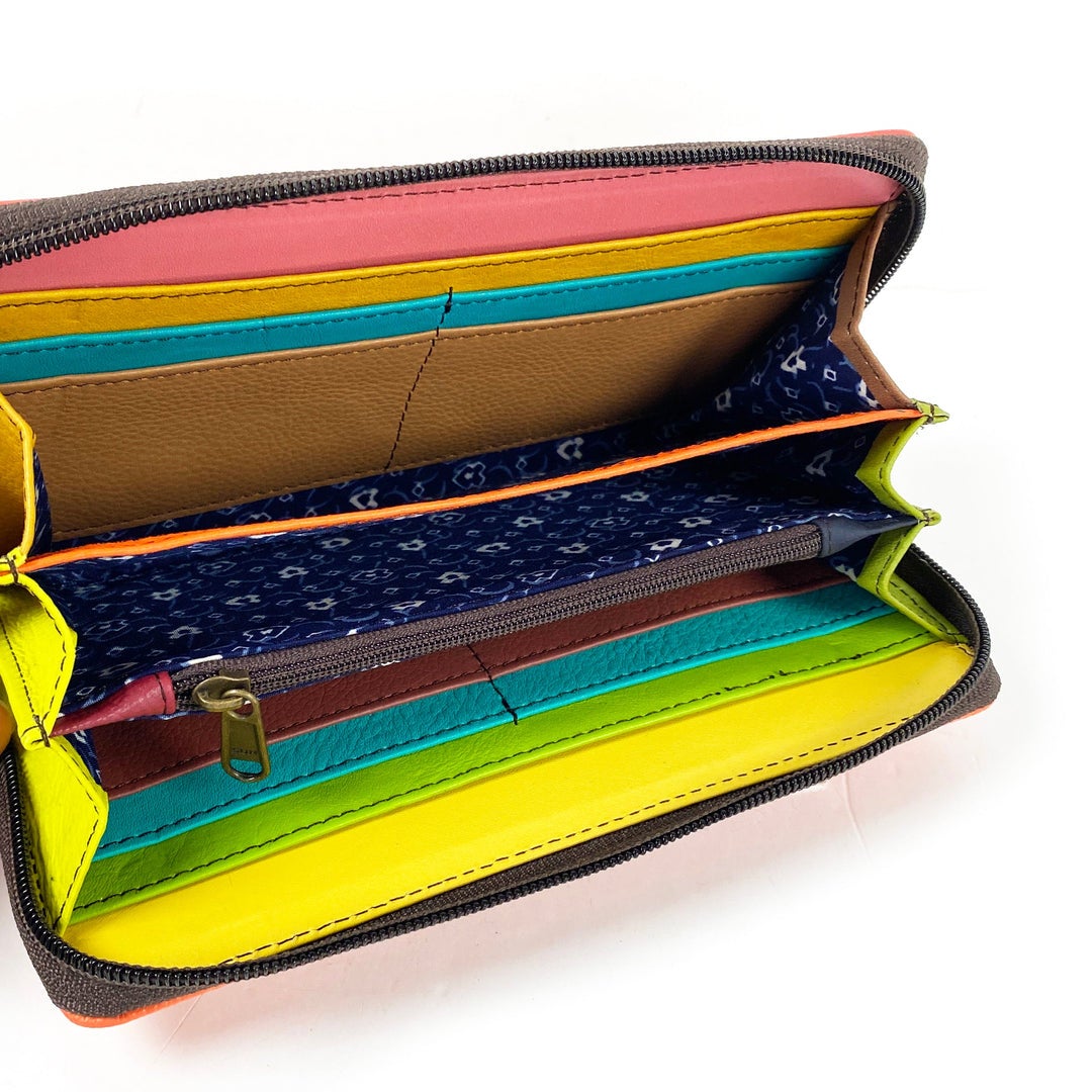 Carla Plain Wallet - Soruka Sustainable, Handcrafted Leather - 047425, photo 6 of 8
